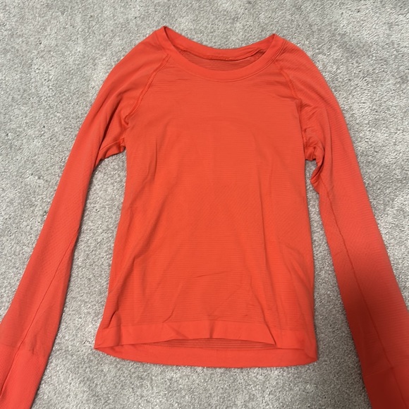 Lululemon long sleeve swiftly tech size 2 in pale raspberry - Picture 2 of 5